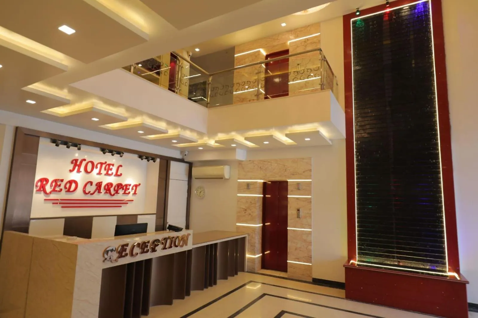 ***  Hotel Sahibs Red Carpet - Family & Corporate Hotel Agra  India