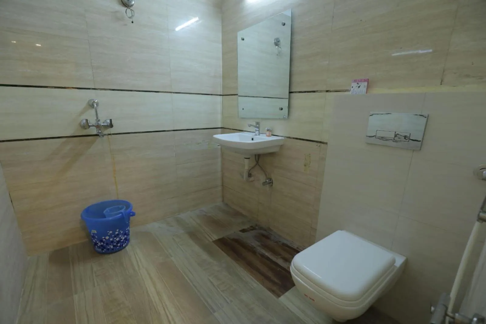 Hotel Sahibs Red Carpet - Family & Corporate Hotel Agra  India